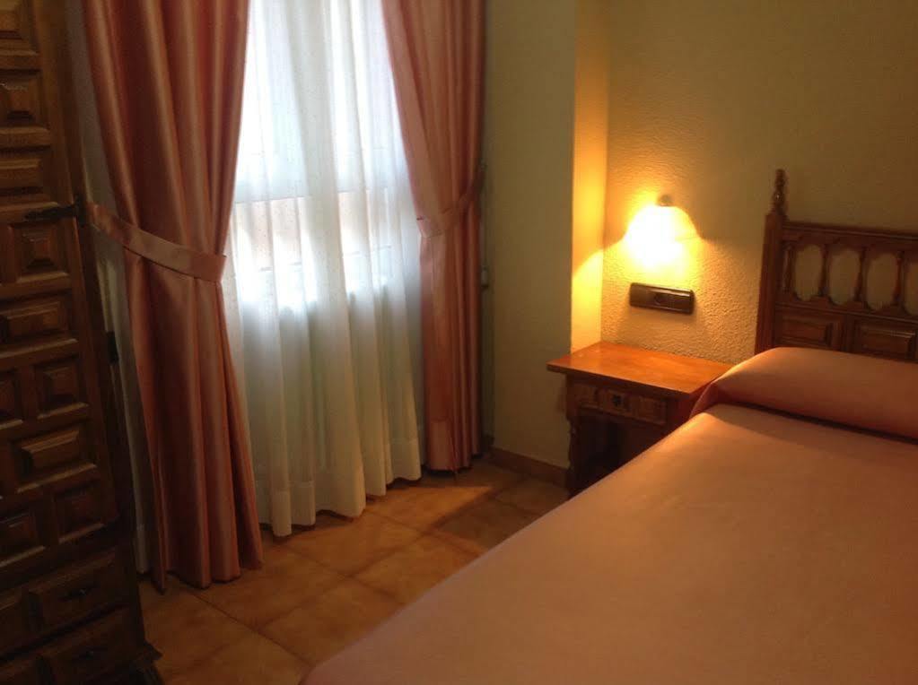 Hostal Argentino เบคาร์ ภายนอก รูปภาพ